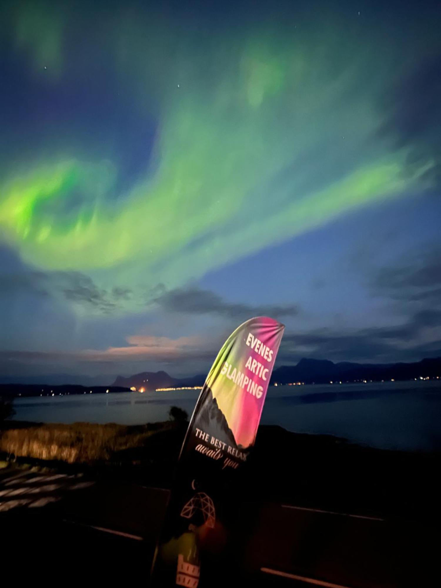 Evenes Artic Glamping Hotell Evenesmarkja Exteriör bild
